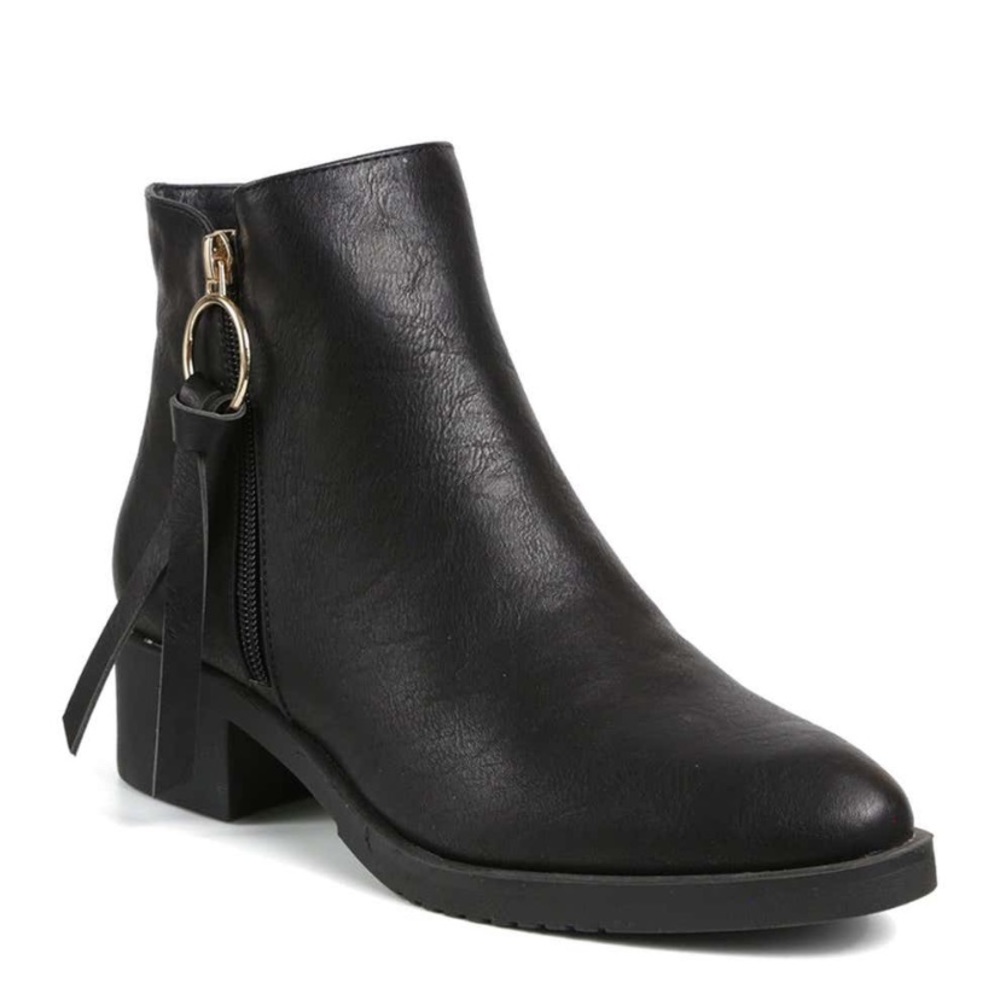 NEW Catherine Malandrino Kiarra Stack Heel Bootie